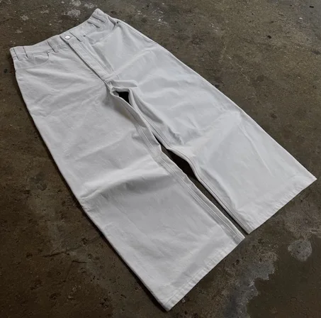 white jean