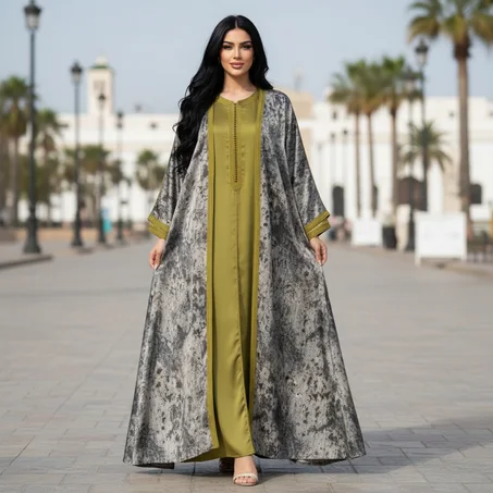 كيمونو تقليدي عصري جذاب