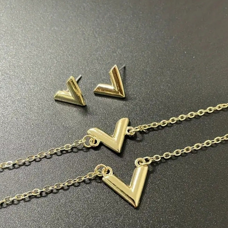 طقم لأزياء الأوروبية