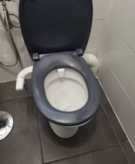 Accessoire Bidet– Pulvérisateur Douchette Toilette Ultra-Mince à Double Buse, Pression Réglable.
