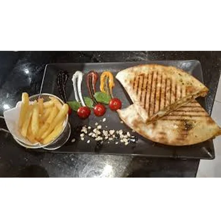 Makloub Peperoni (F.F 1)