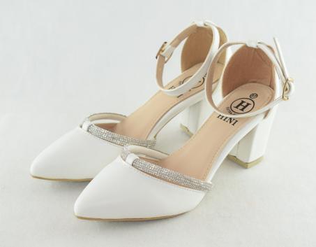 510 - Escarpins à bout pointu à talons hauts à bride de cheville - blanc matt