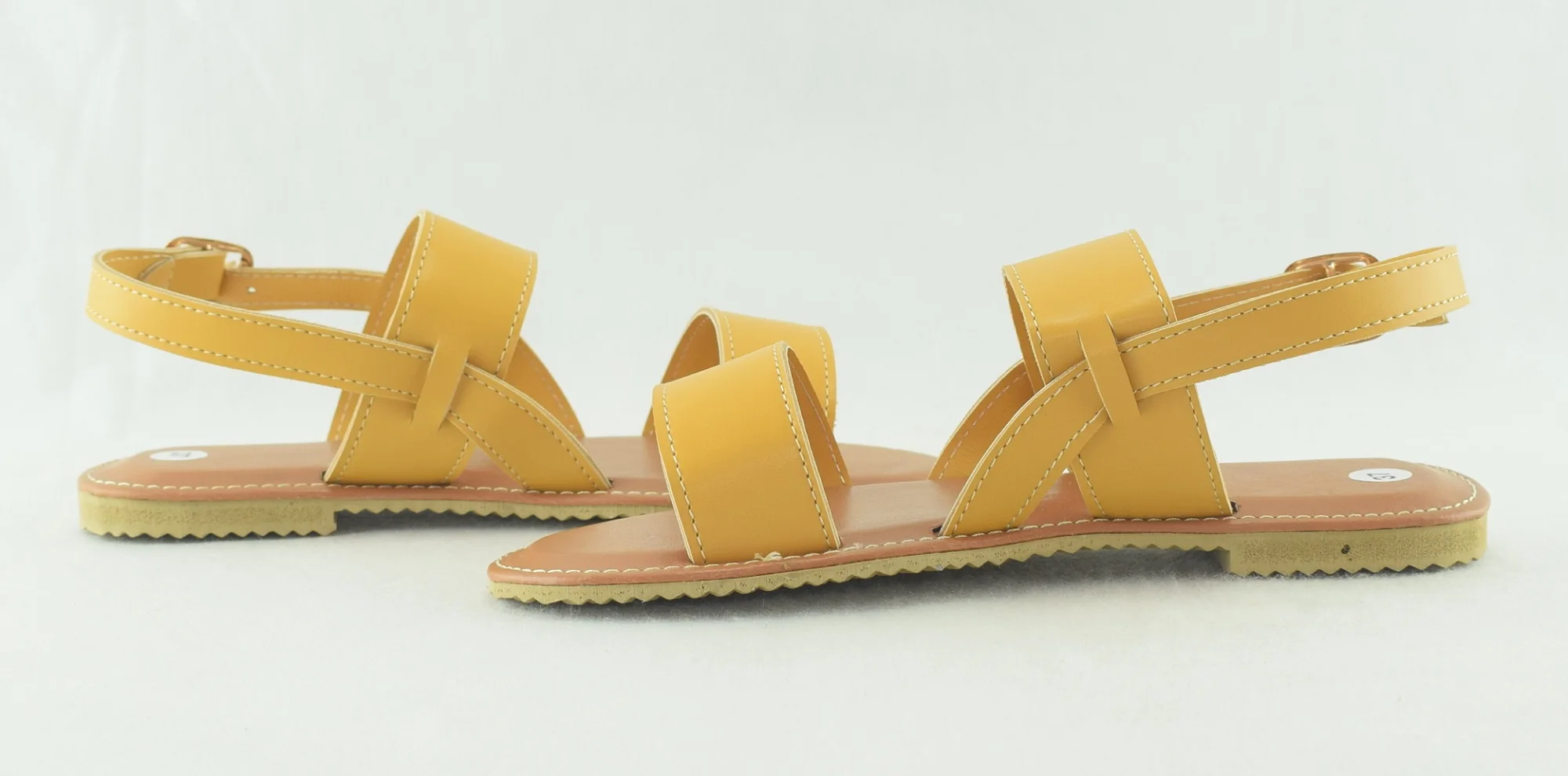 821-Sandales plates et légères pour femme tendance 2024- Jaune moutarde