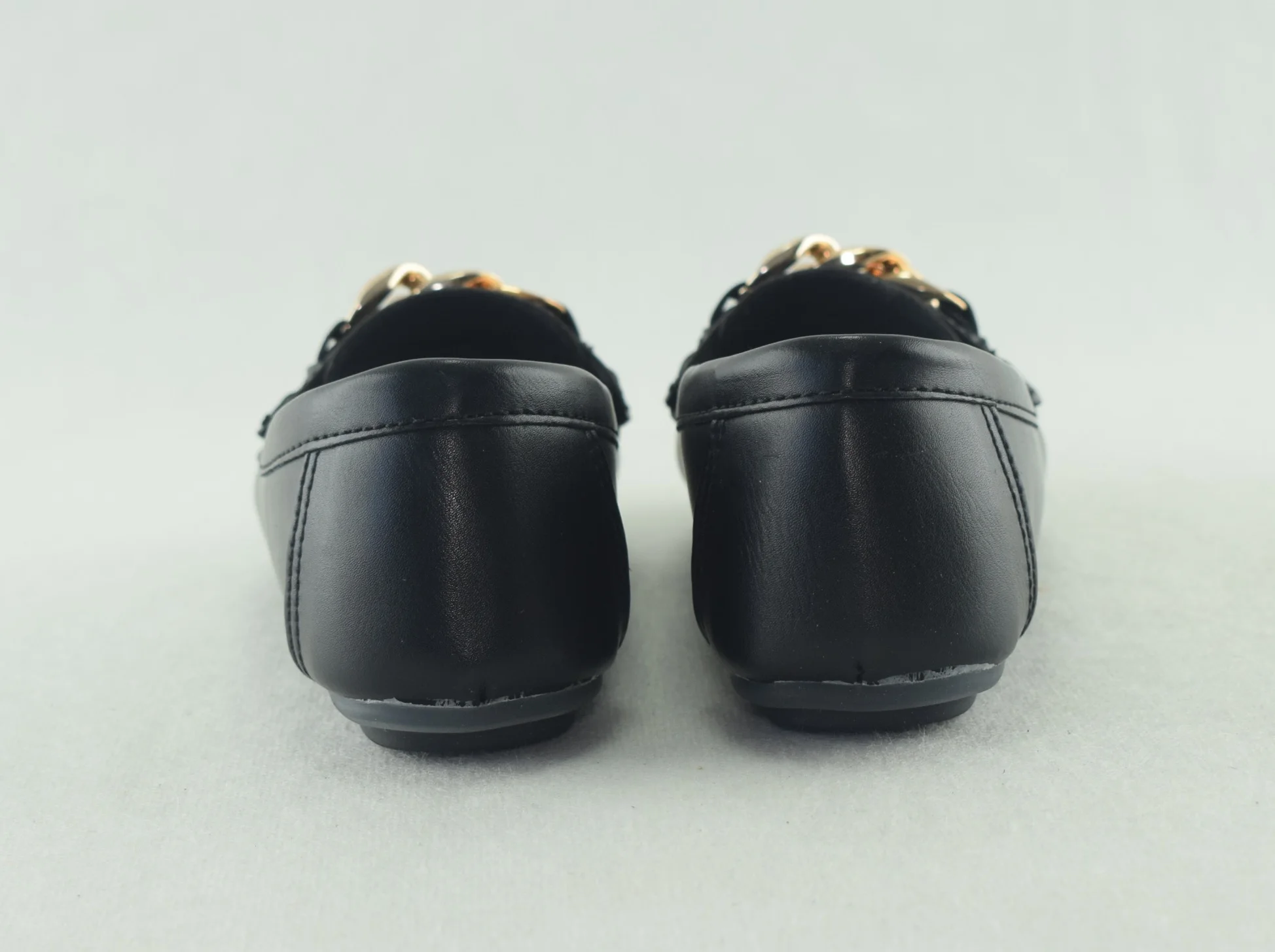 597 - mocassins fille en cuir pour l’école tendance 2023 -2024