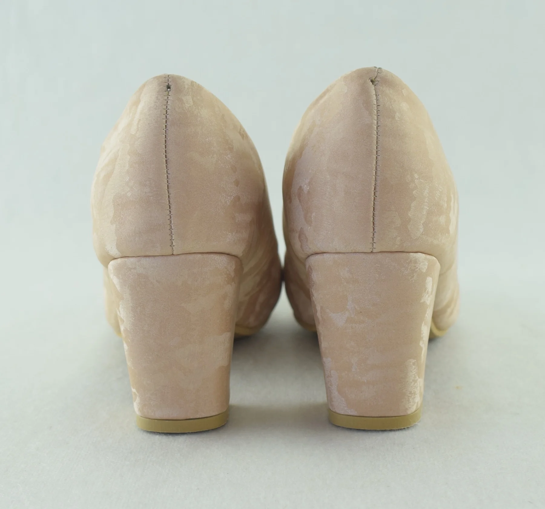 592 - Escarpins chaussures femme à talon haut avec sac - Beige