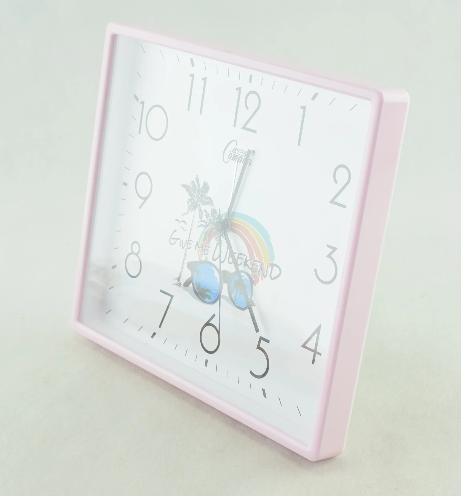 825 - Horloge murale carrée à quartz -Rose