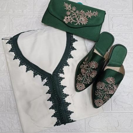 374-Babouches femme brodé en tissu avec sac et kandoura - Vert