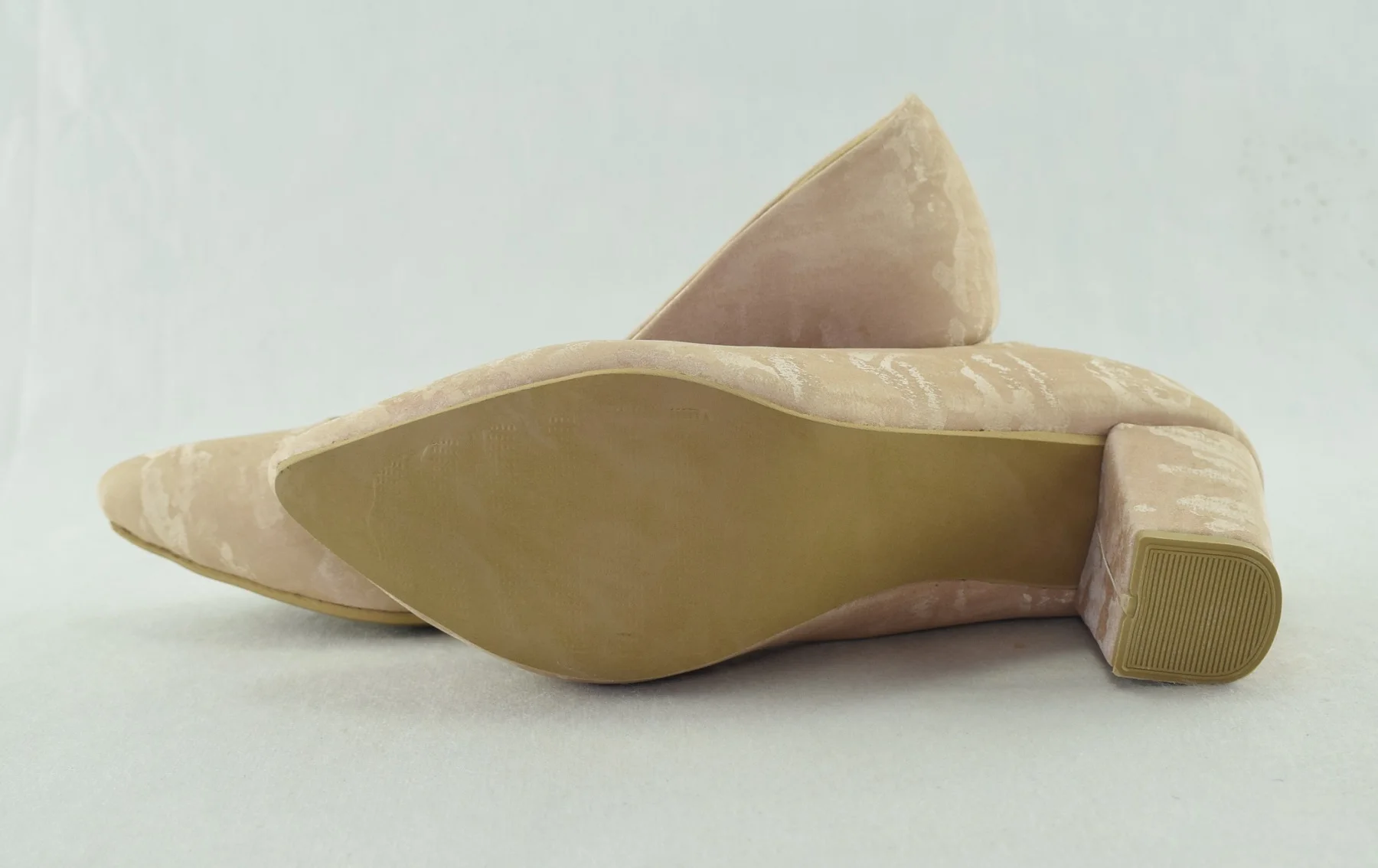 592 - Escarpins chaussures femme à talon haut avec sac - Beige