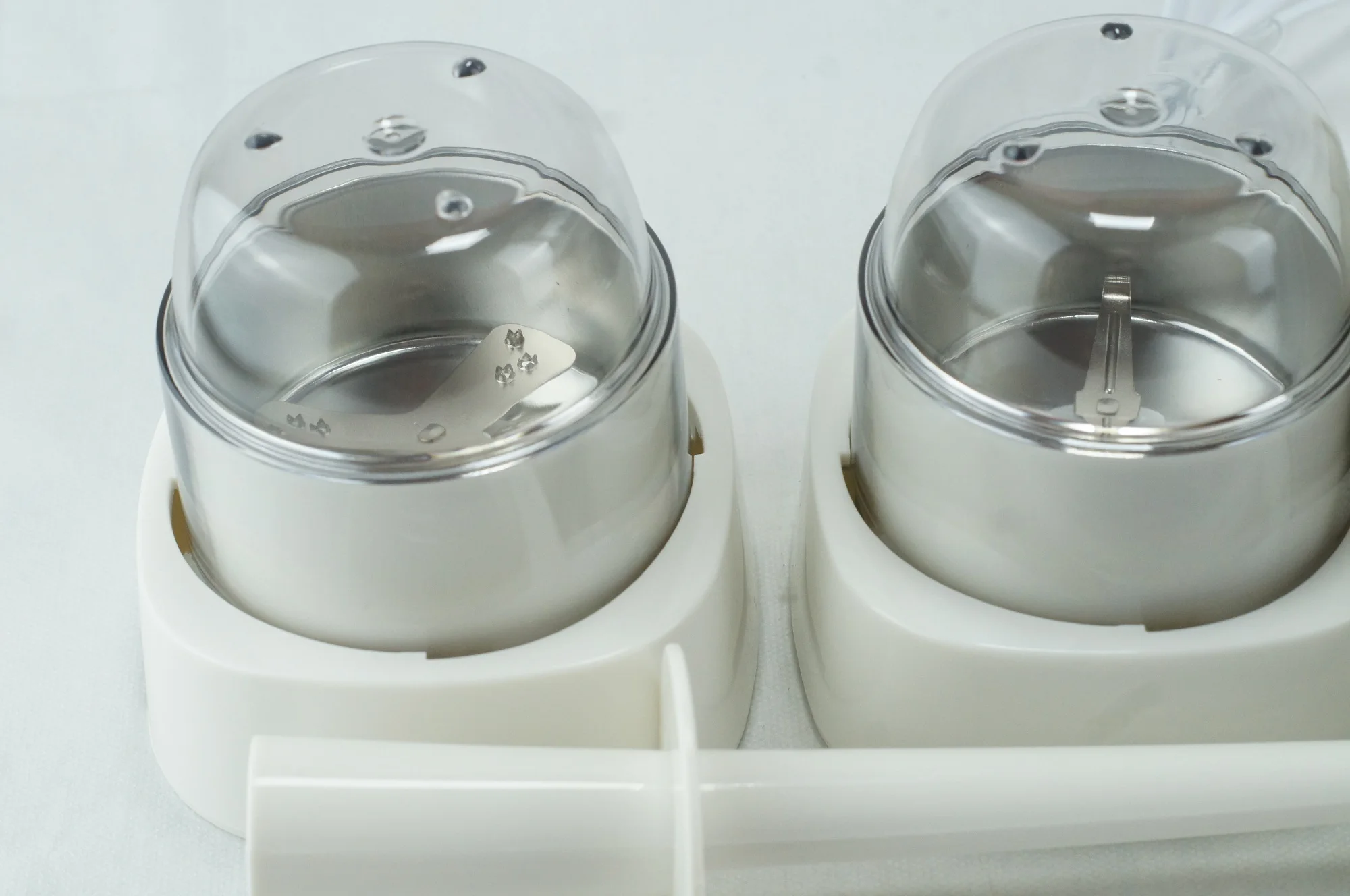 PARTAGEZ CE PRODUIT   Solero Blender mixeur avec 2 moulins à café