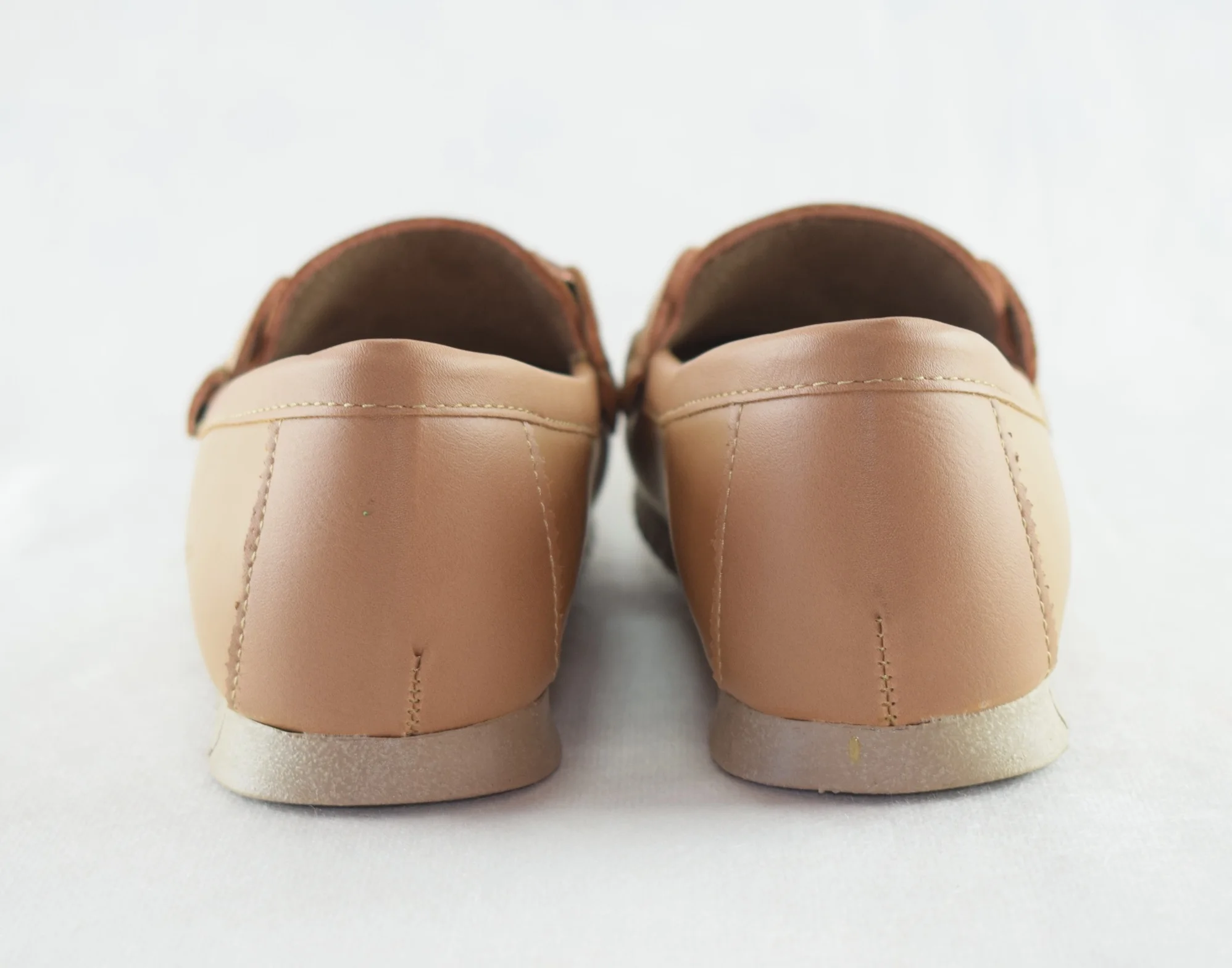 412 - Mocassins pour femme tendance 2023 -2024 beige