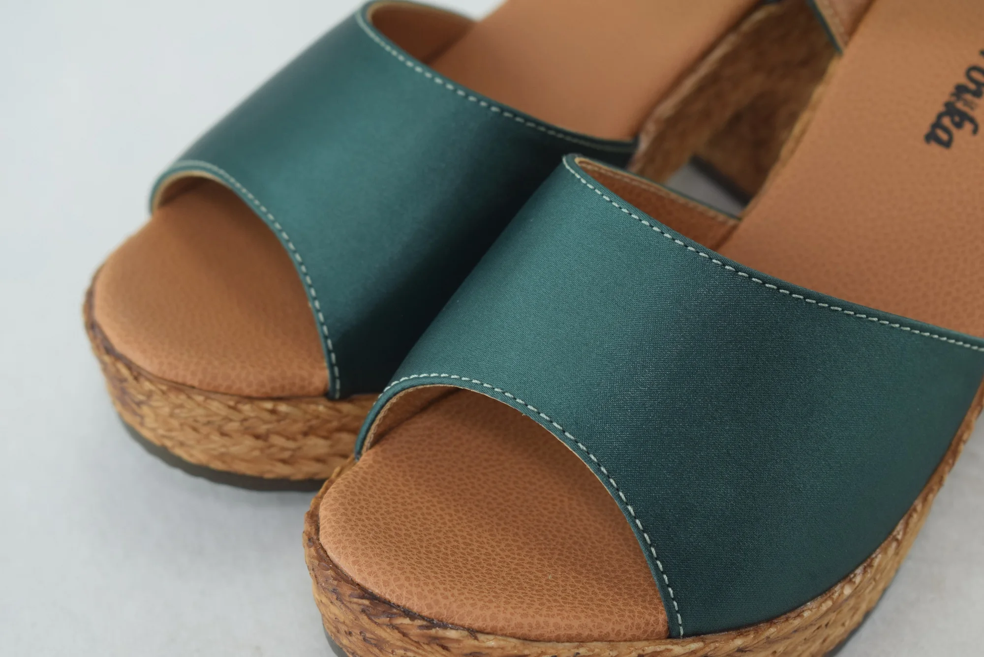739-sandales femme a talon haut et plateforme Vert