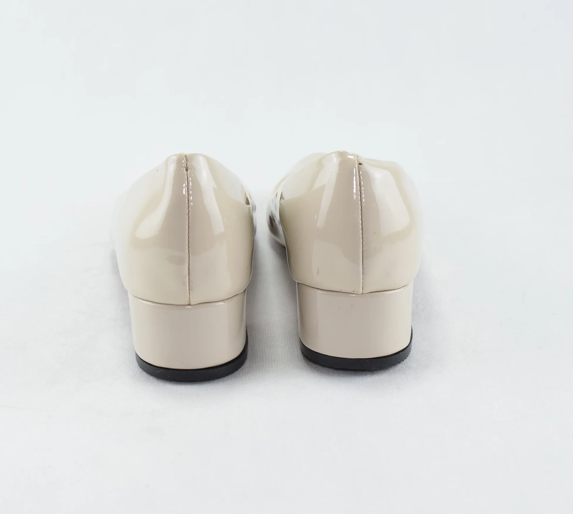 129 - Escarpins chaussures femme à talon moyen - Beige
