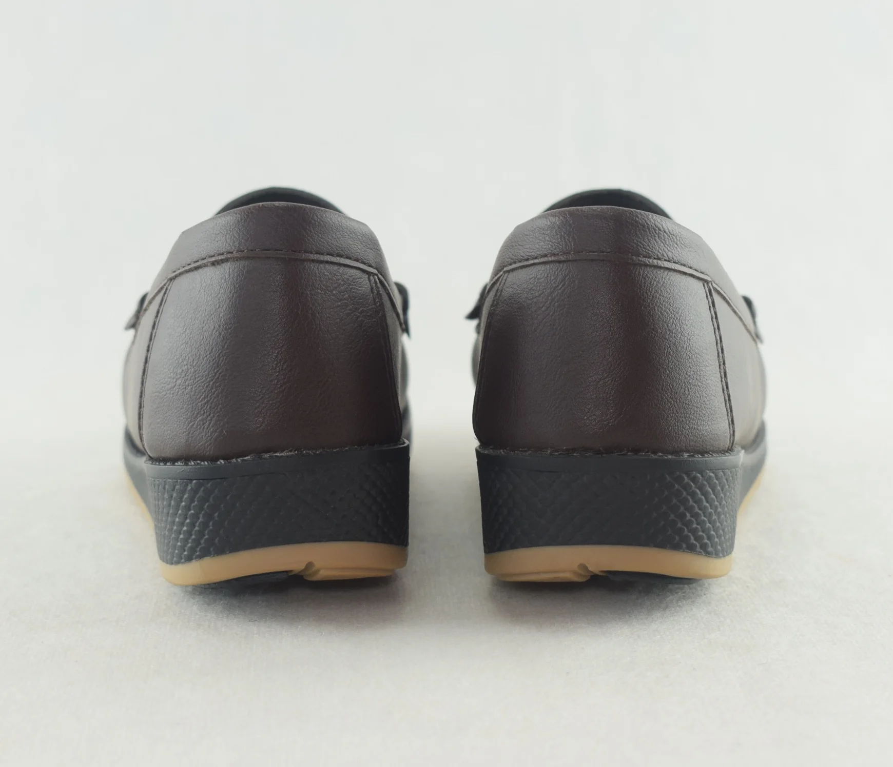 500 - Mocassins pour femme chic et simple