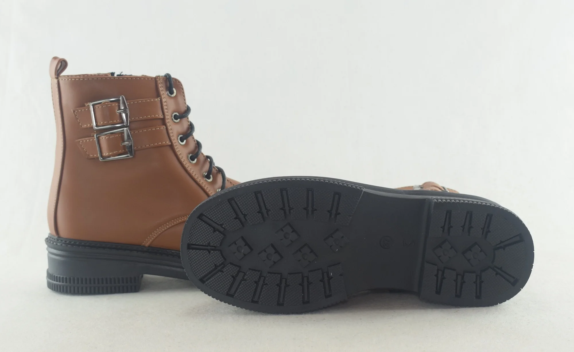 567 - Bottes pour femme chic en cuir tendance hiver 2023 - Marron
