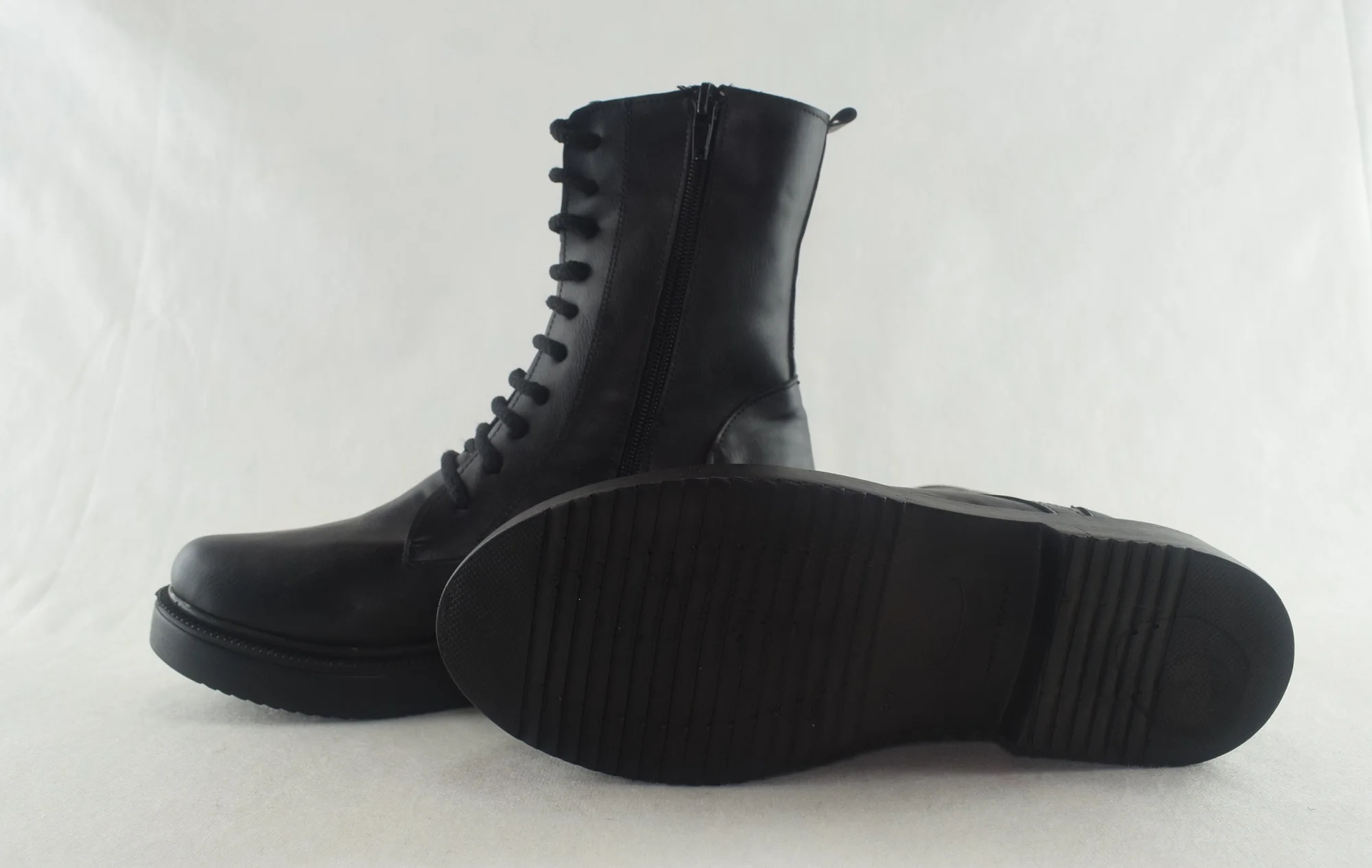521 - Bottes pour femme chic en cuir tendance hiver 2023 - Noir
