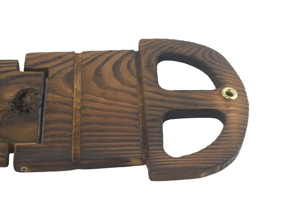 479 - Horloge murale en bois naturel en forme de montre