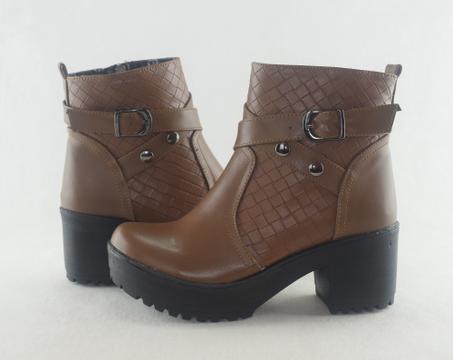 522 - Bottes pour femme chic en cuir tendance hiver 2023 - Marron