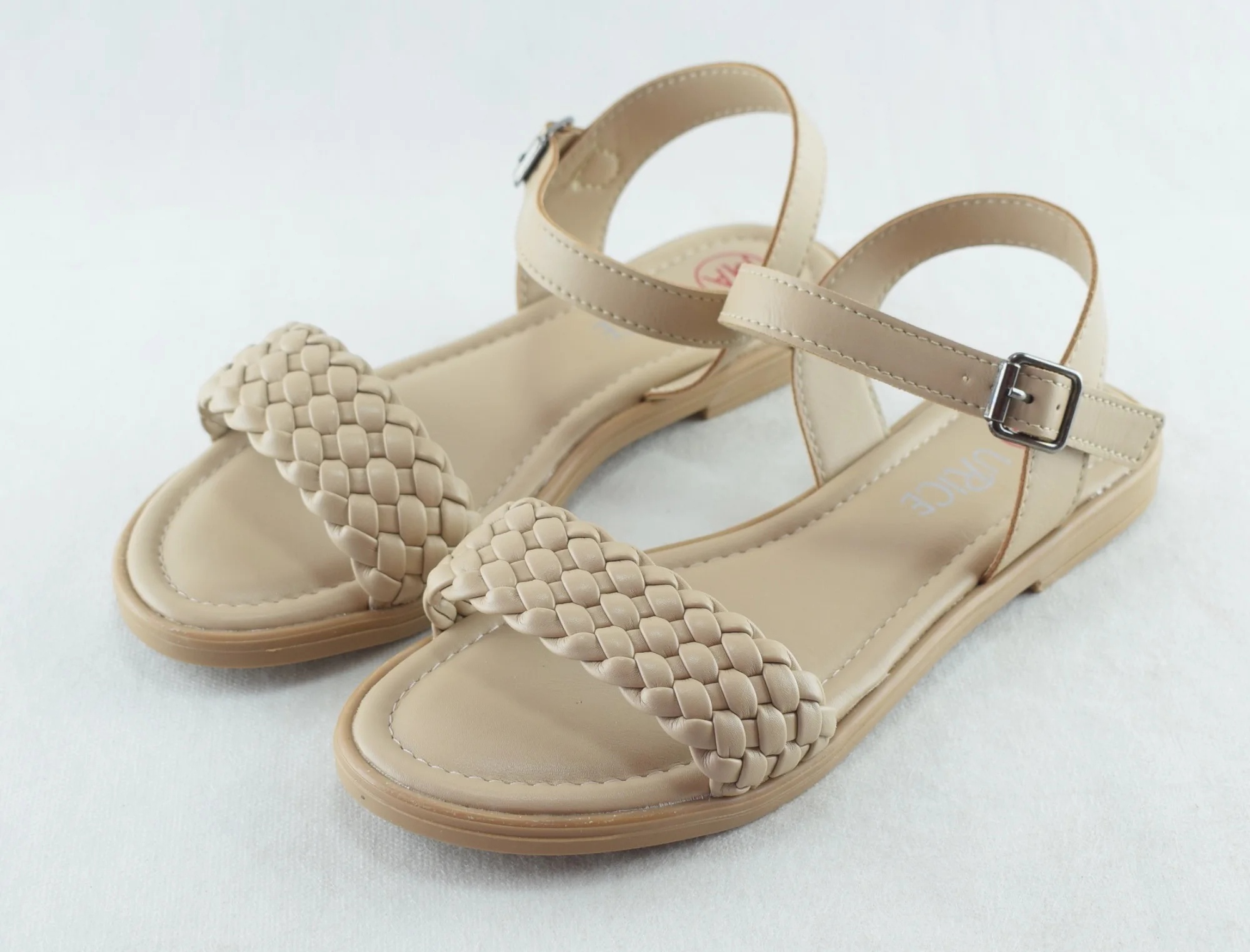 443-Sandales femme plate et légère tendance 2023-2024 Beige