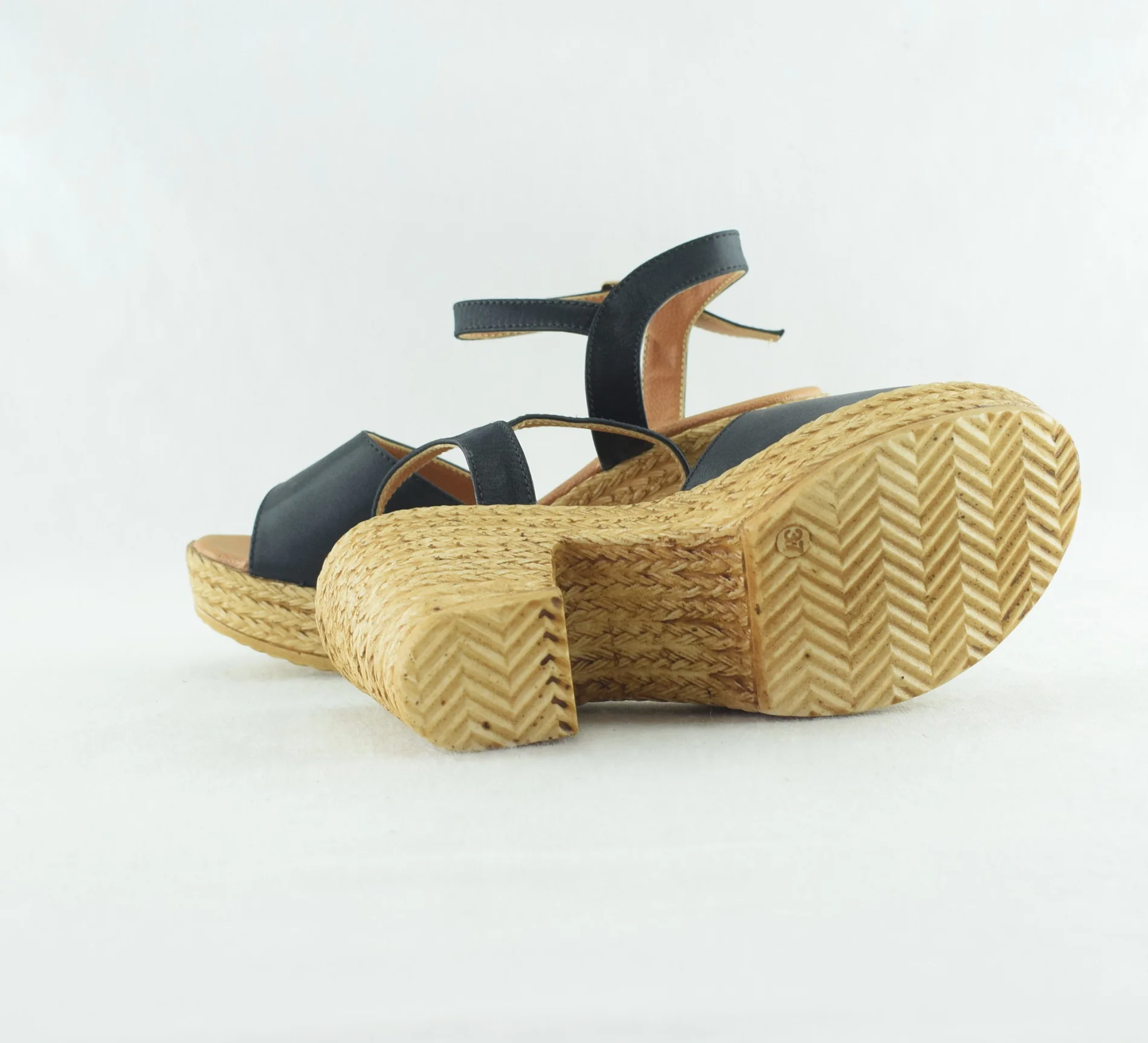 731-sandales femme a talon haut et plateforme Noir - Marron
