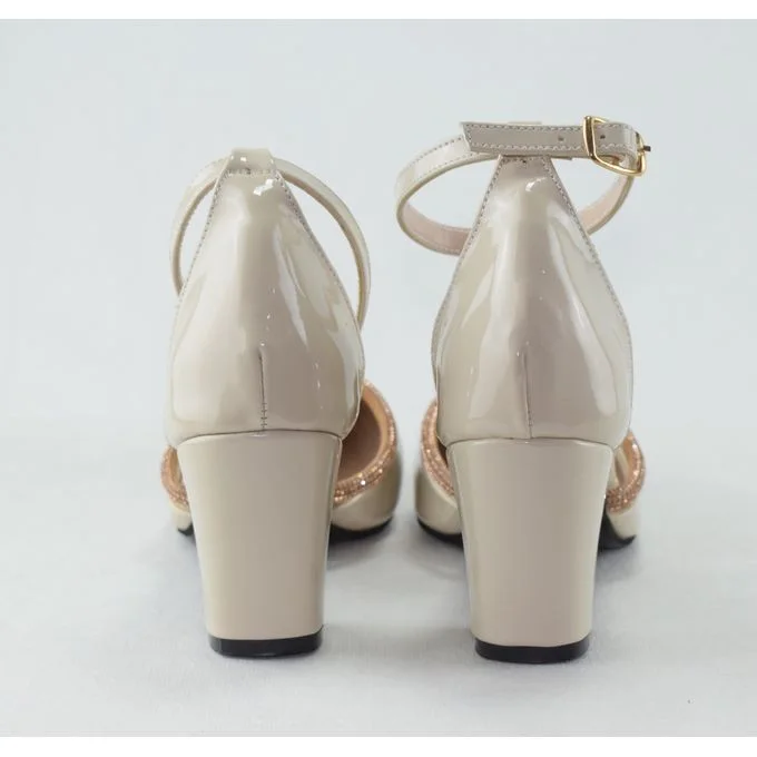 231 - Escarpins à bout pointu à talons hauts à bride de cheville - beige