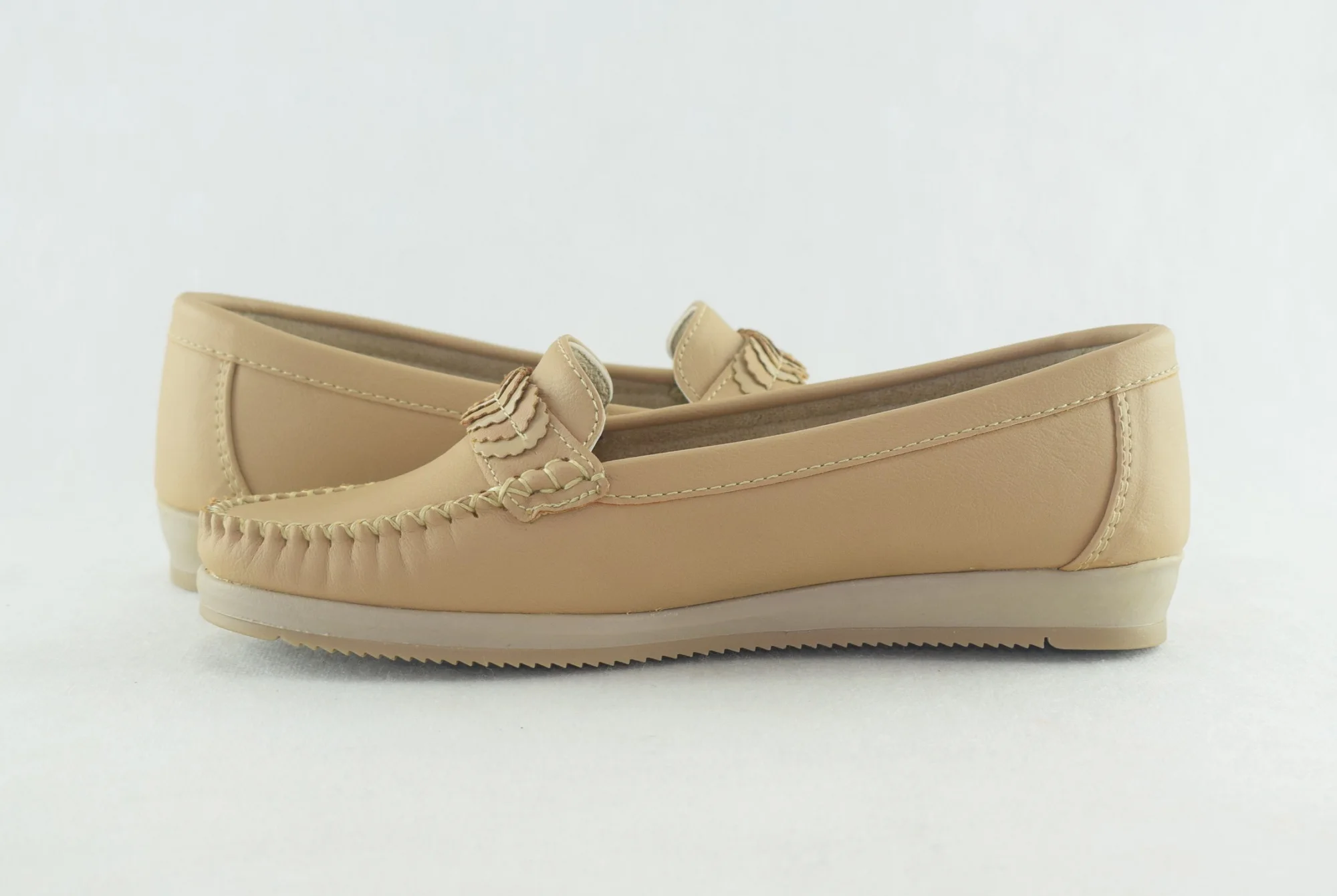499 - Mocassins pour femme tendance - Beige