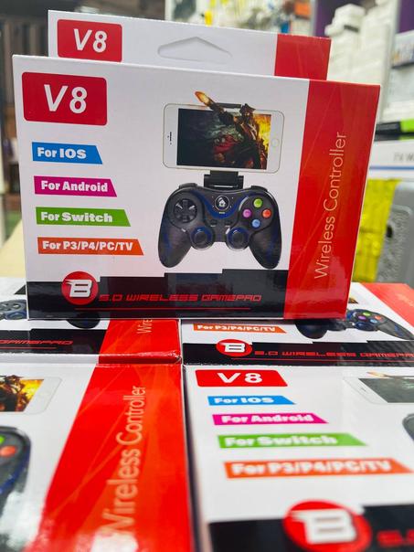 التحكم اللاسلكي V8