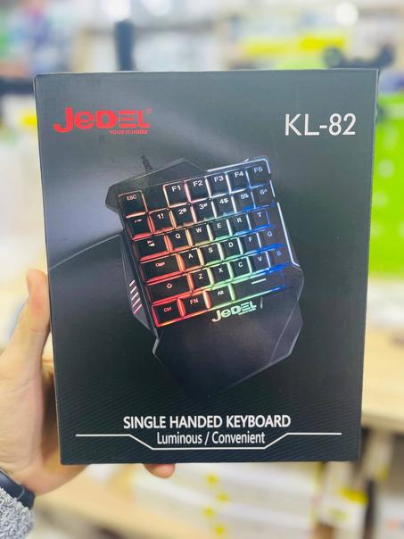 لوحة المفاتيح (JeDel KL-82)