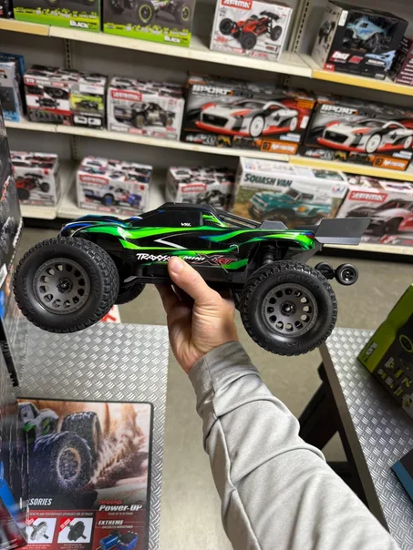 Voiture RC – Puissance & Vitesse ⚡🚗