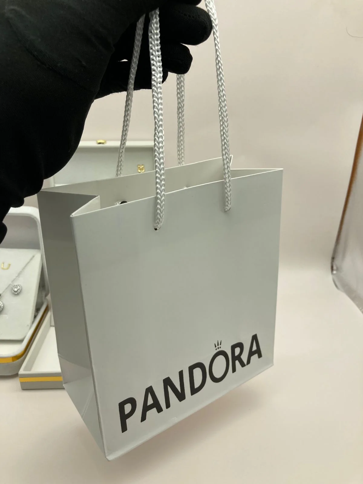 طقم نسائي أنيق