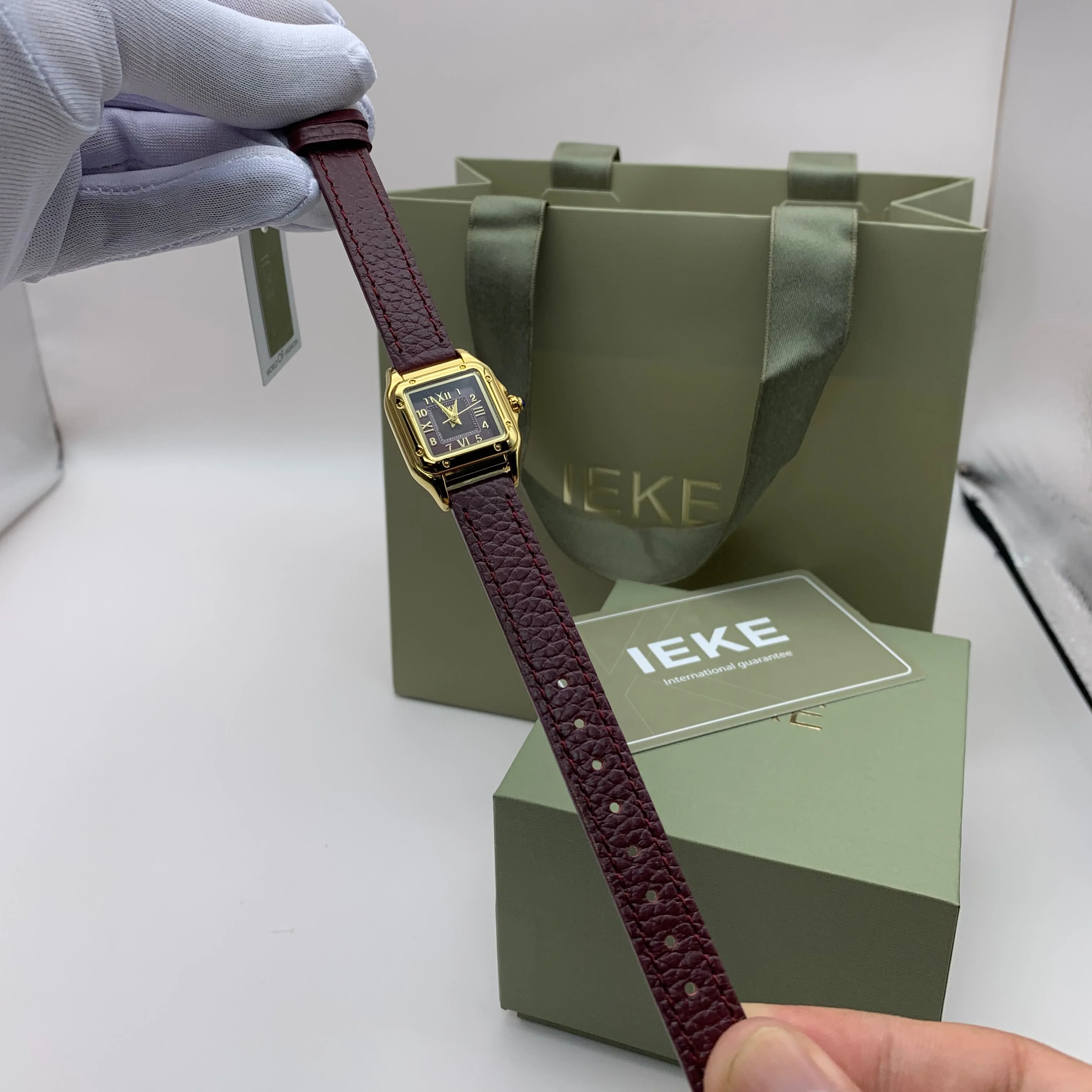 Montres Cuir IEKE