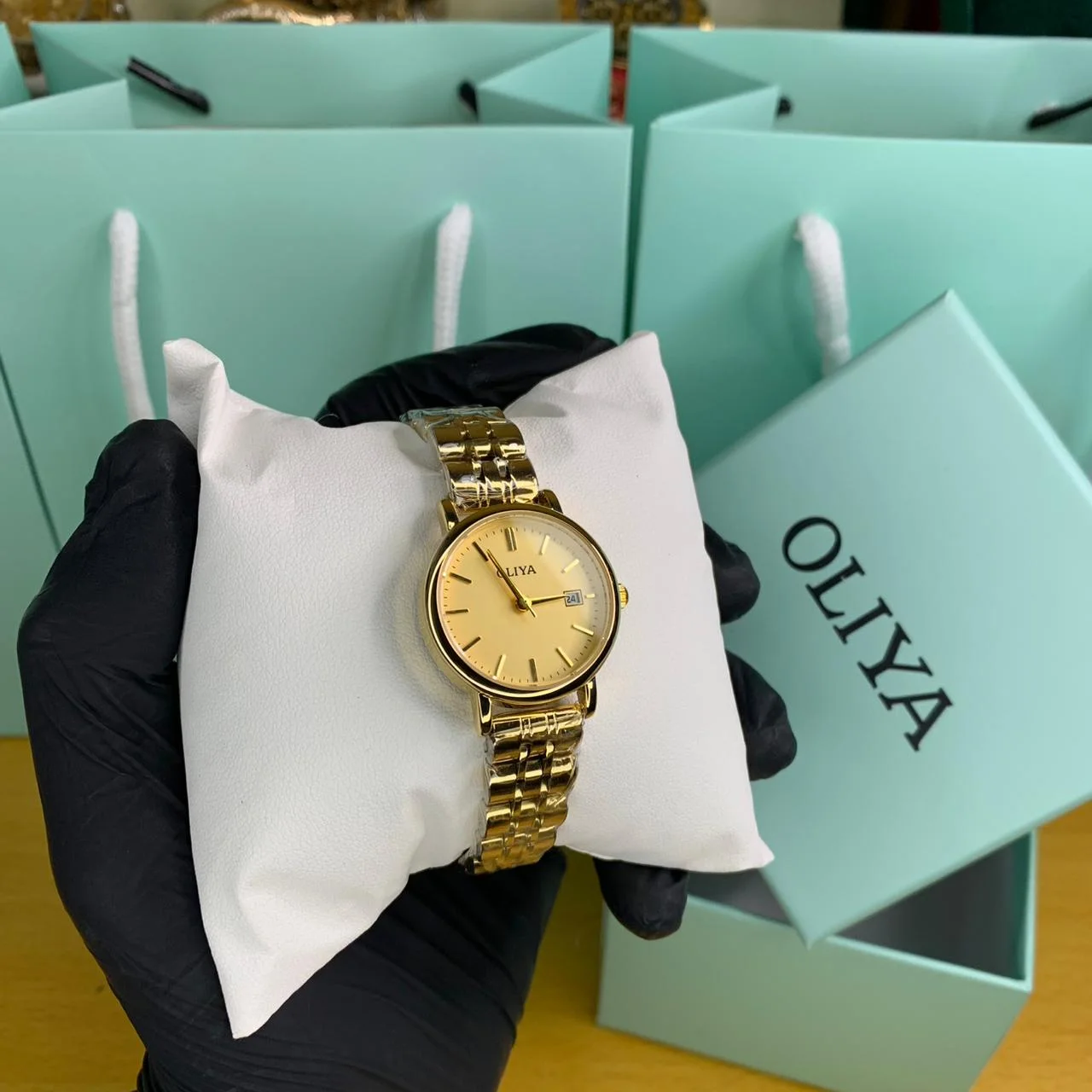 ساعة نسائية OLIYA