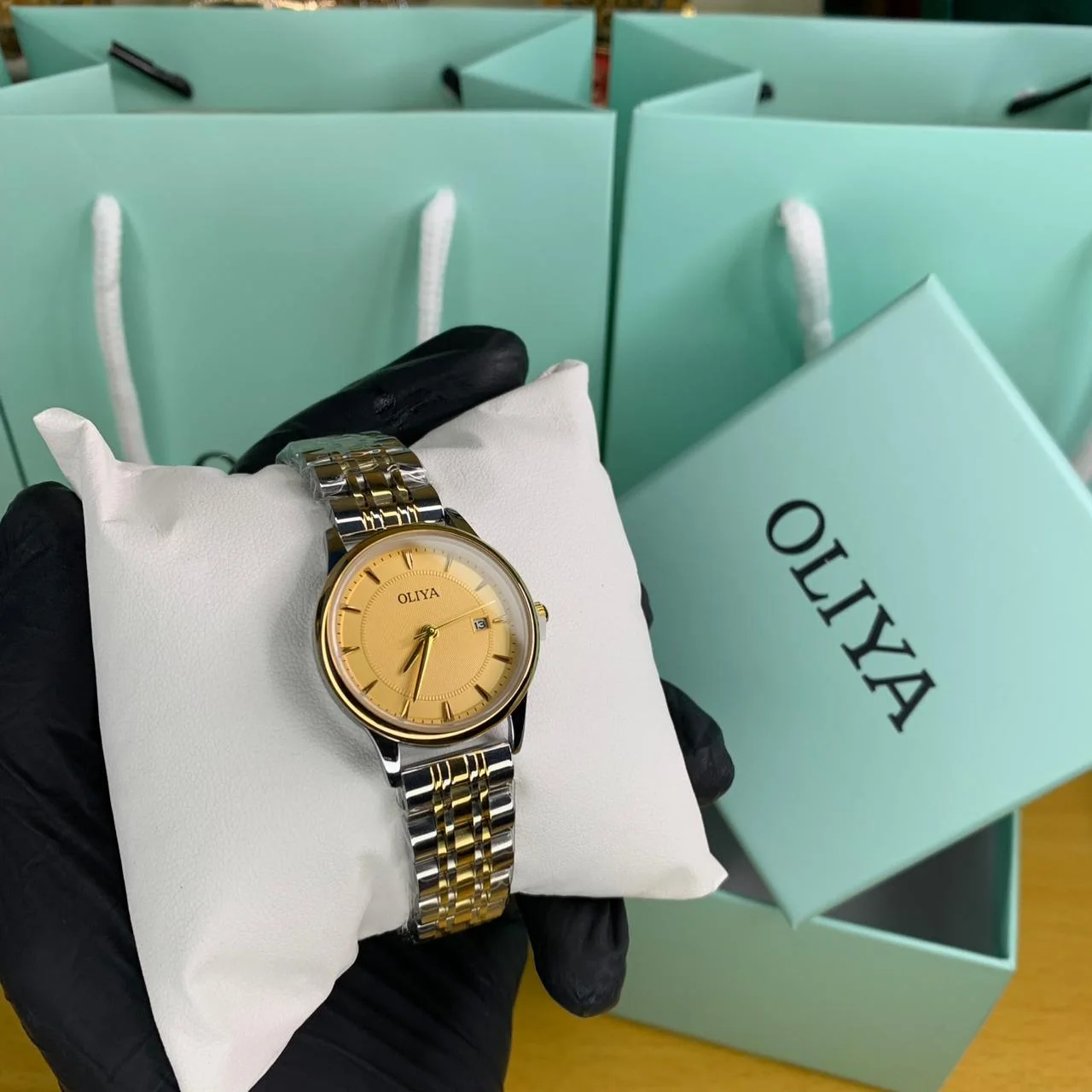 ساعة نسائية OLIYA