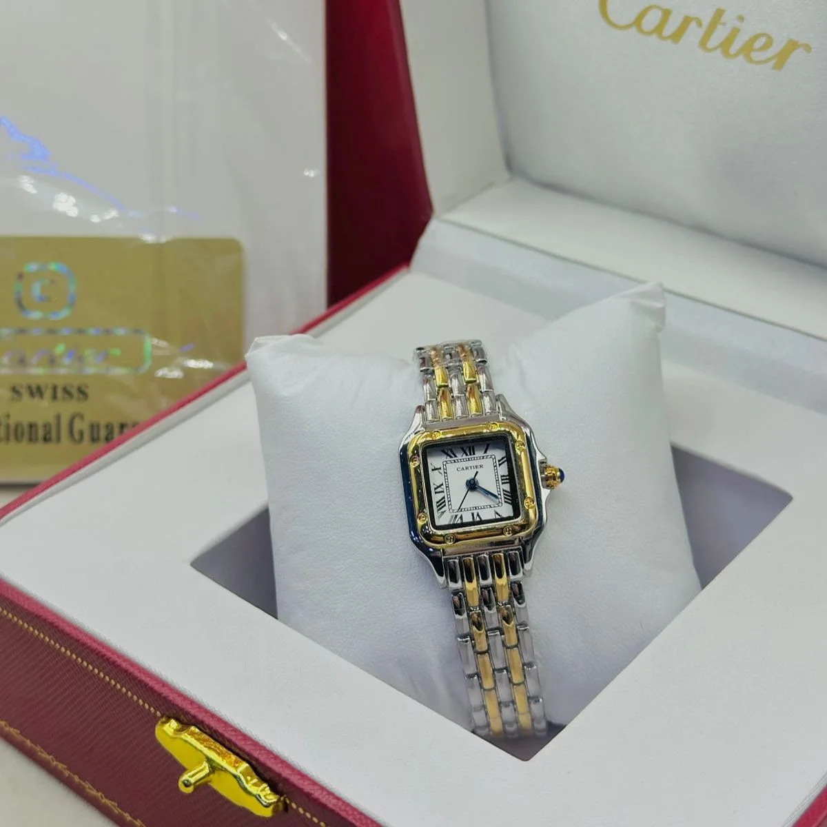 CARTIER AVEC BOITE