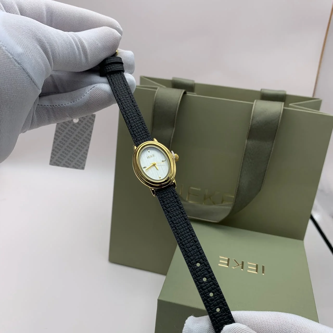 Montres Cuir IEKE