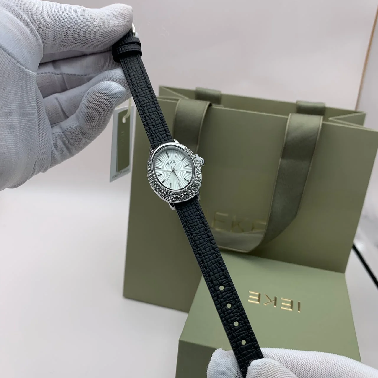 Montres Cuir IEKE