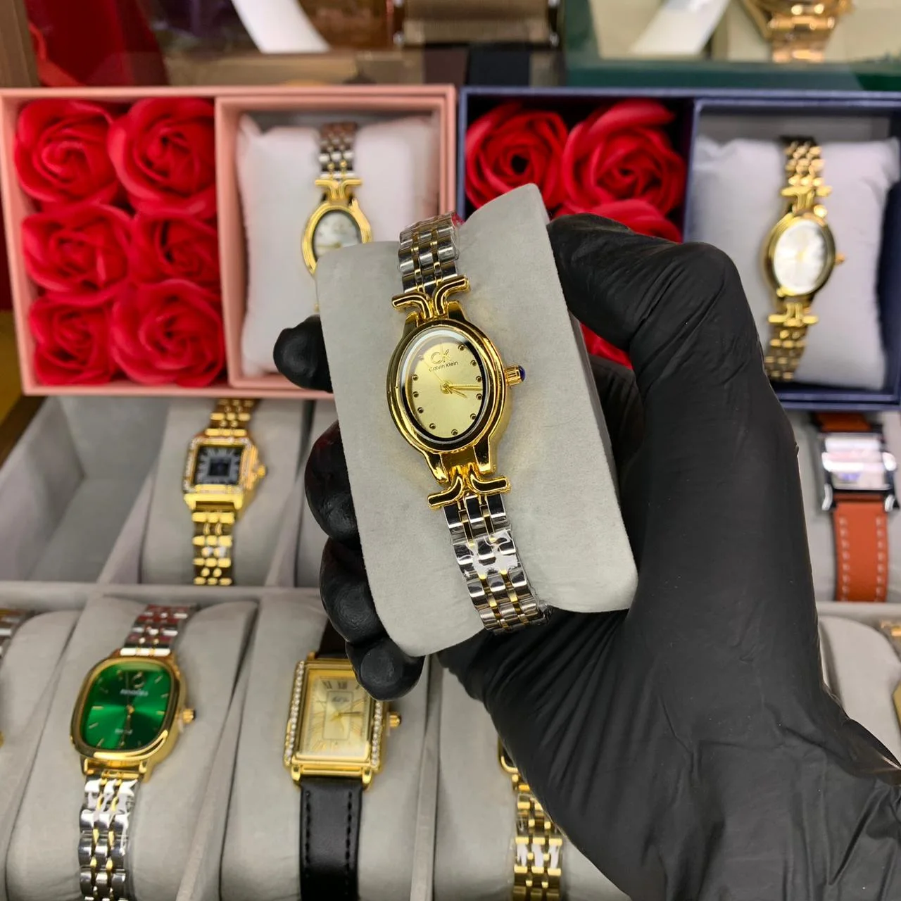 ساعة نسائية CK