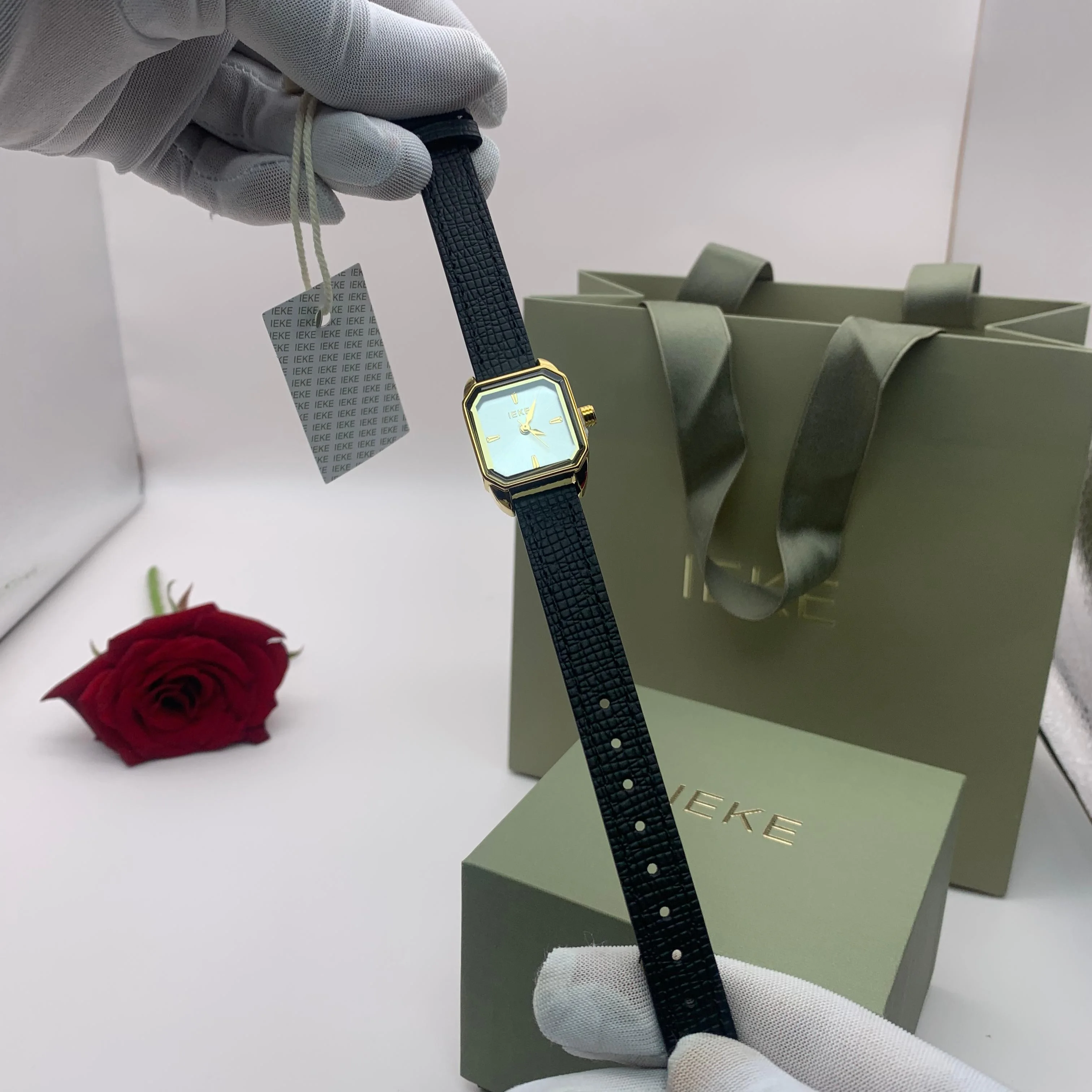 Montres Cuir IEKE