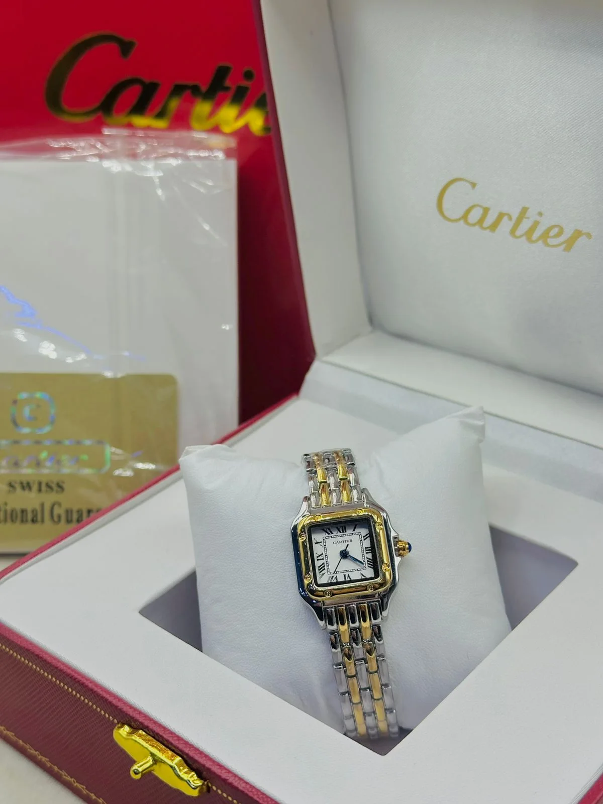 CARTIER AVEC BOITE