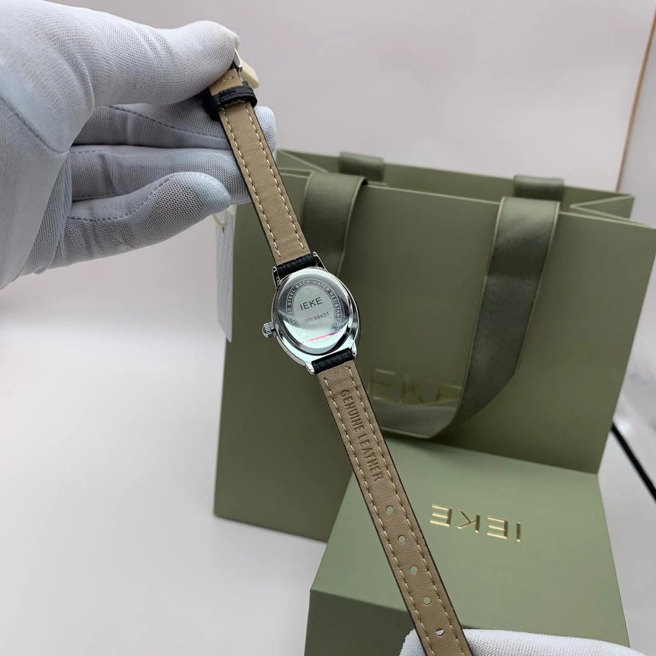 Montres Cuir IEKE