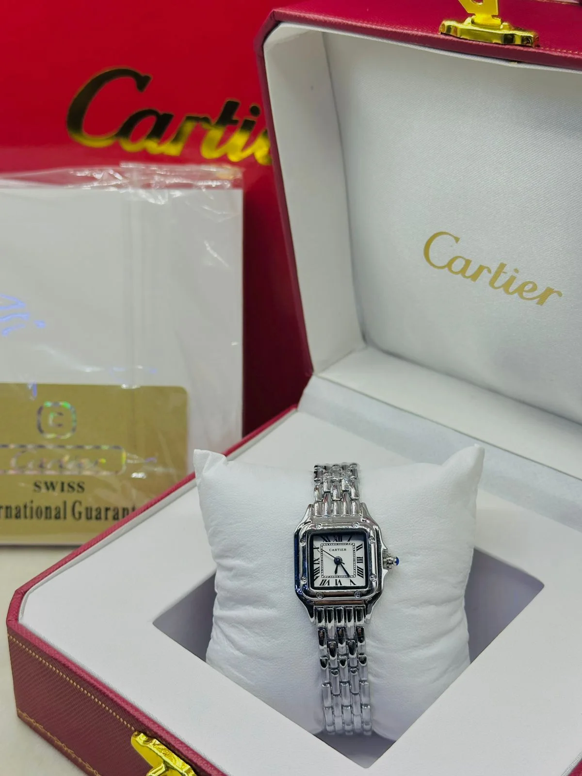 CARTIER AVEC BOITE