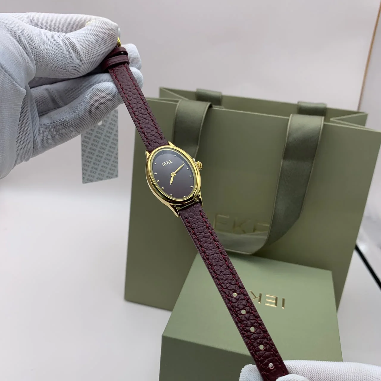 Montres Cuir IEKE