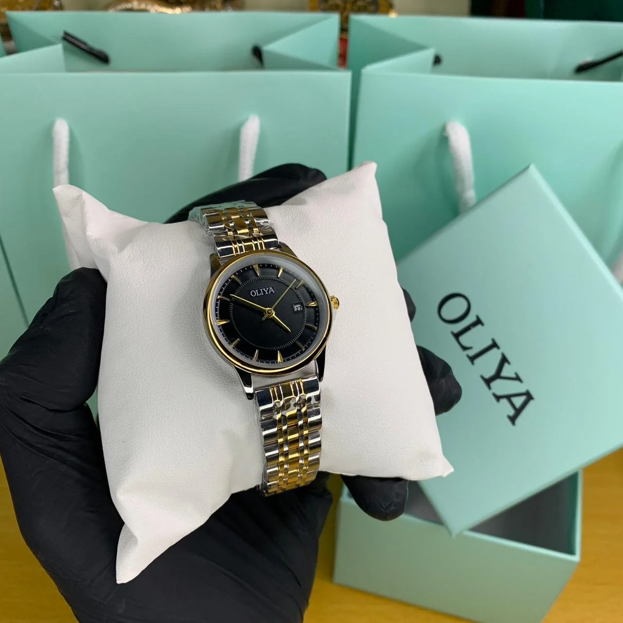 ساعة نسائية OLIYA