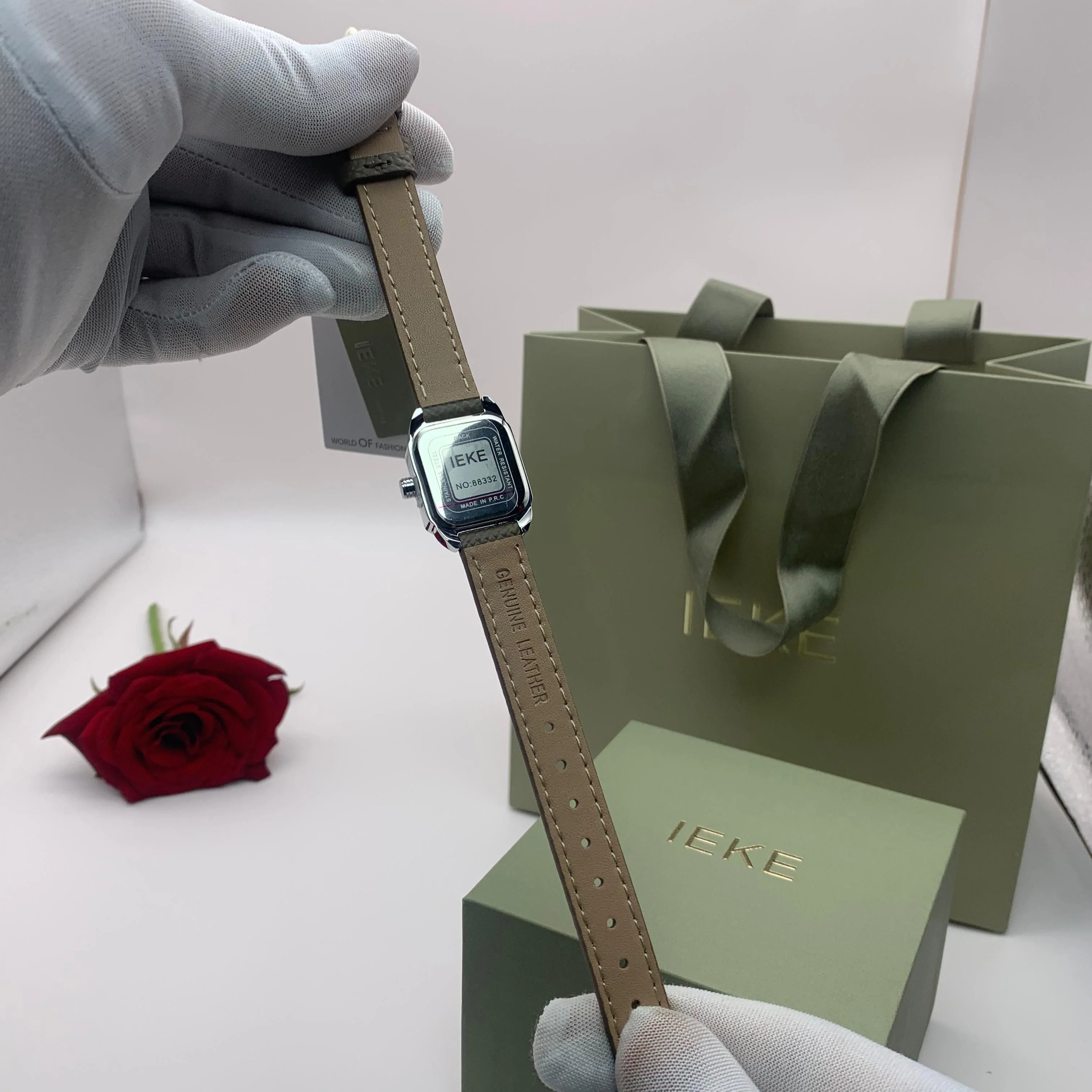 Montres Cuir IEKE