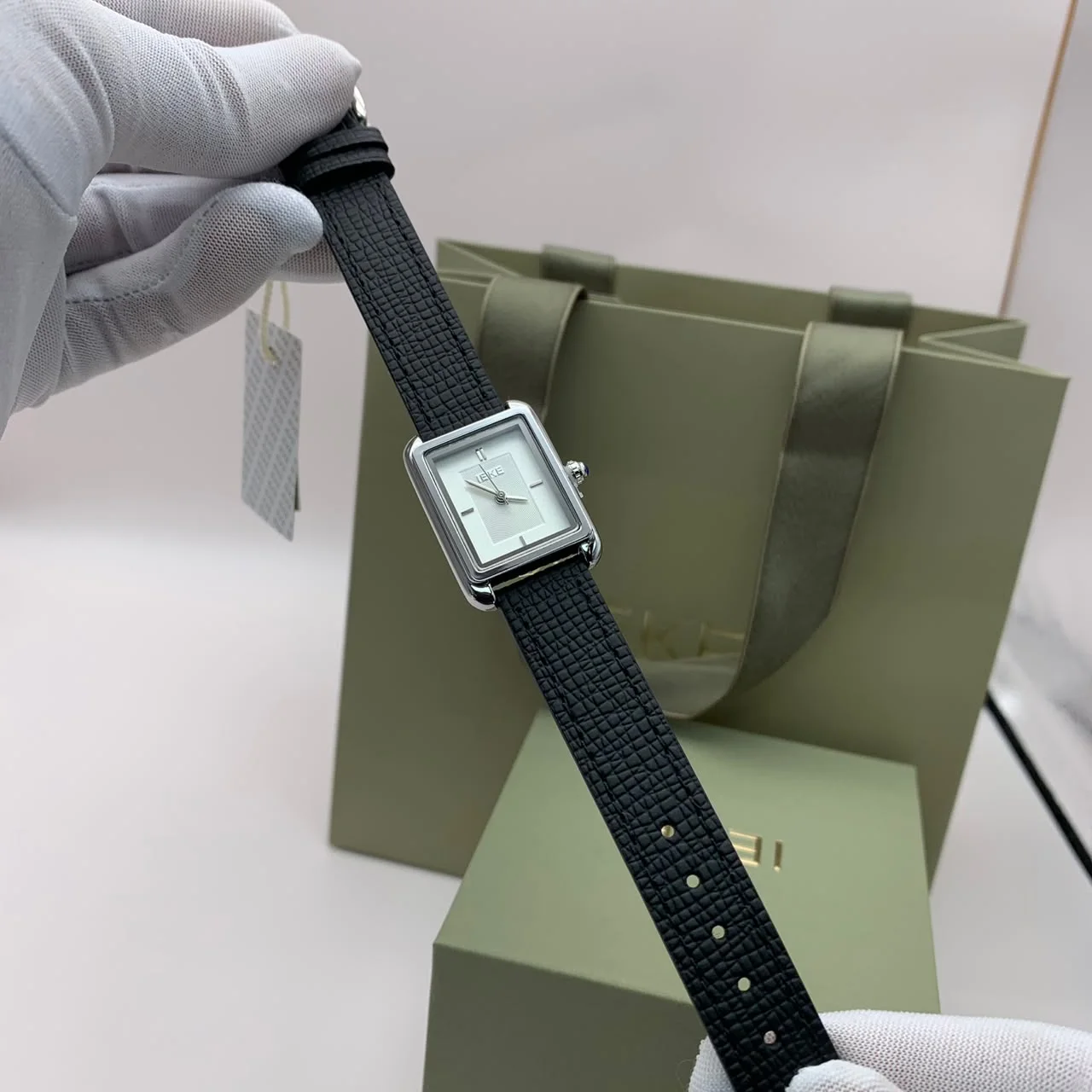 Montres Cuir IEKE