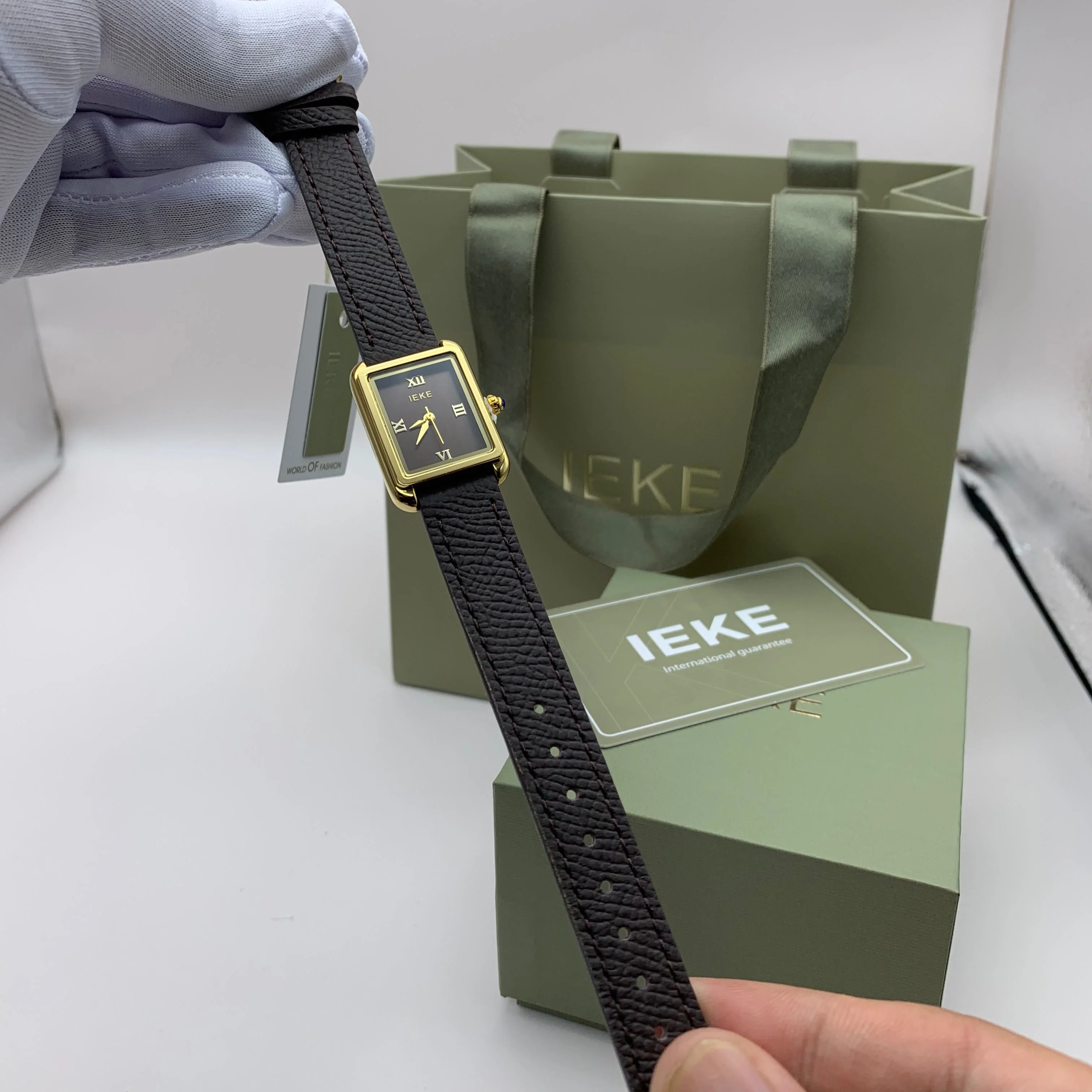 Montres Cuir IEKE