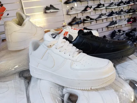 حذاء رياضي لجميع الستايلات