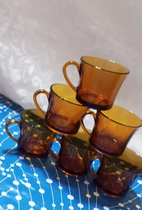 ست فناجل القهوة المرافقة ست زلايف يزيد عمرها عن40 سنة