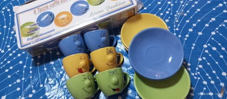 طقم فناجين باوجه معبرة