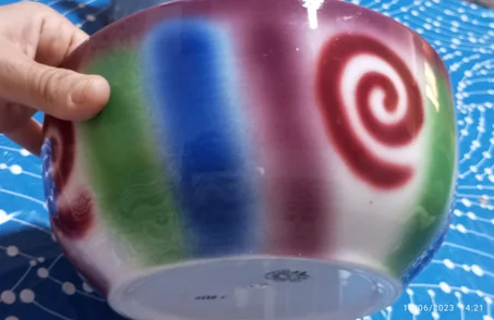 اناء اثري وحيد وفريد