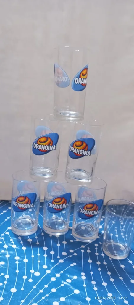 طقم كؤوس العصير المزخرف